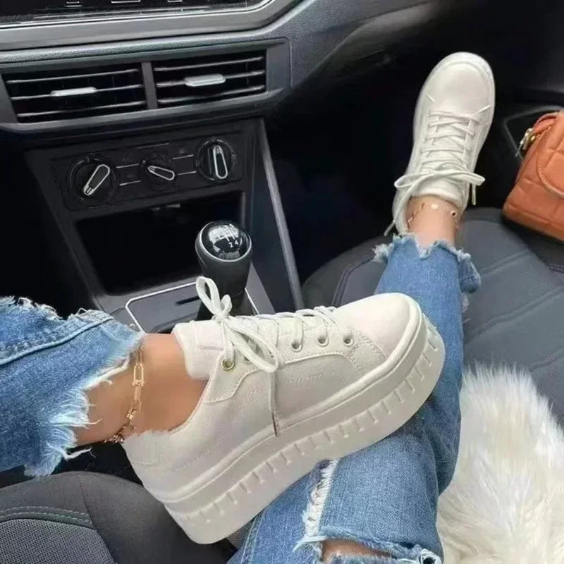 New 2024 Autumn Women Shoes Leisure Sports Fashion White Shoes for Woman Online Celebrity Increased Thick Sole Platform Sneakers