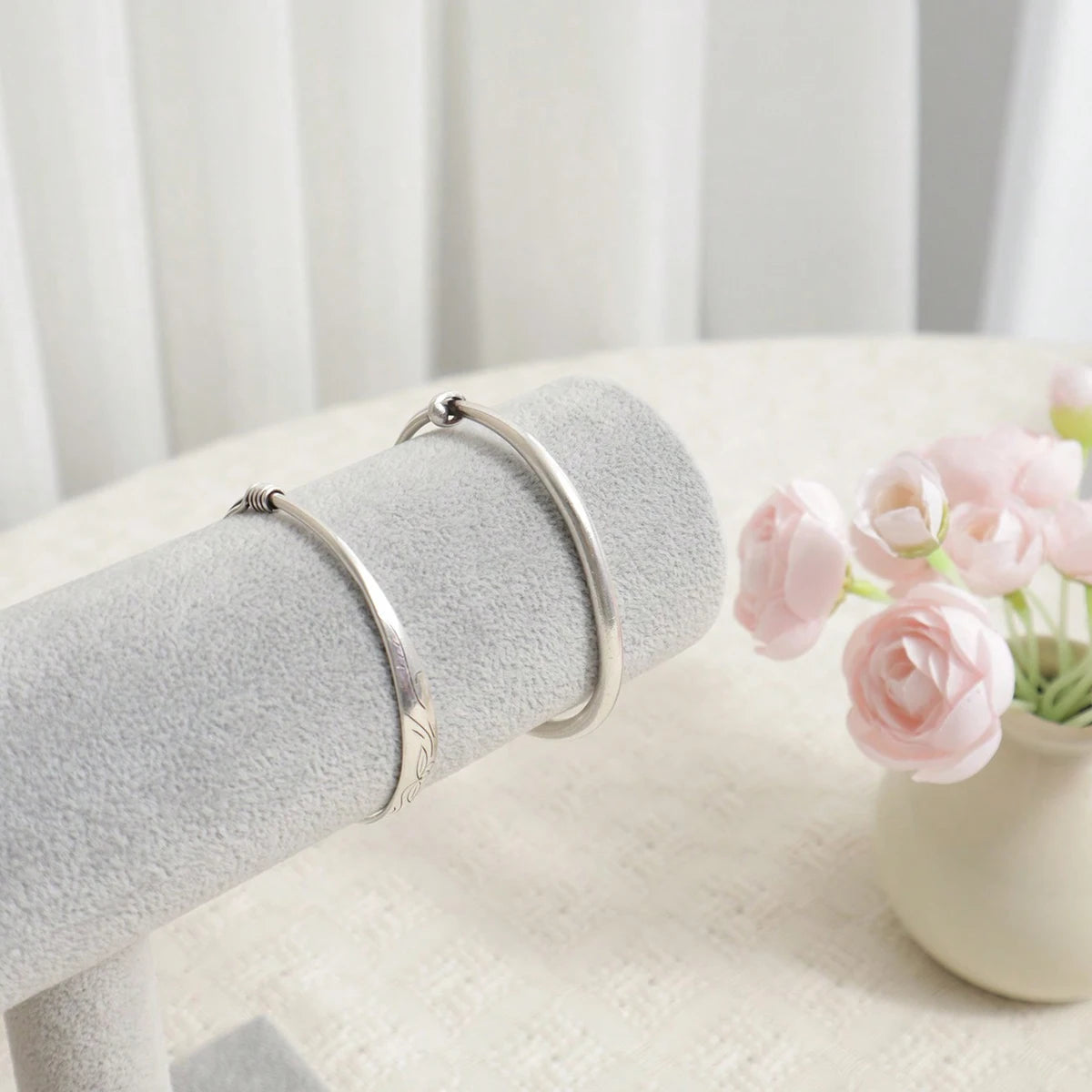 Jewelry bracelet storage display l