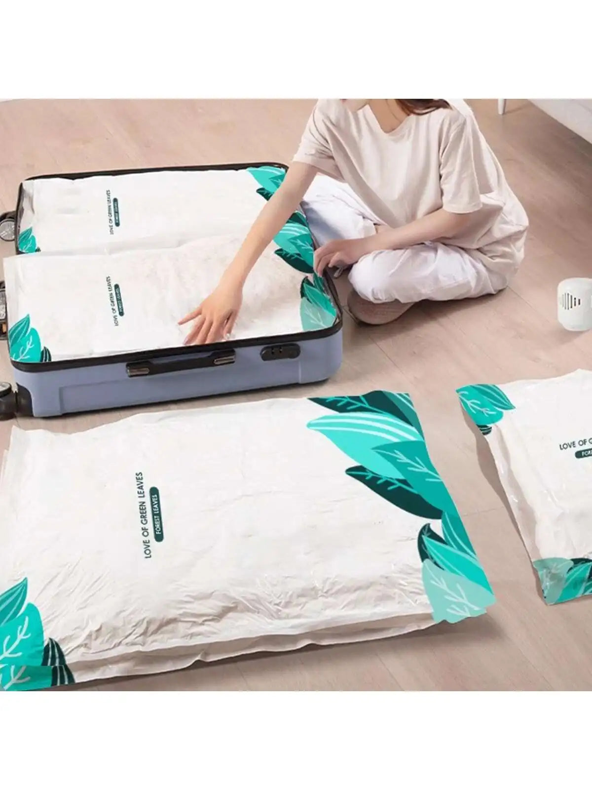 1PC-Reusable Vacuum Storage Bag Travel Clothes Blankets Comforters Compression Space Saving and Special