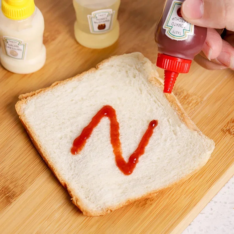 2pcs Mini Sauce Bottle Refillable Ketchup Honey Salad Containers Bottles Portable Sauce Jars Lunch Box Dressing Dispensers Box
