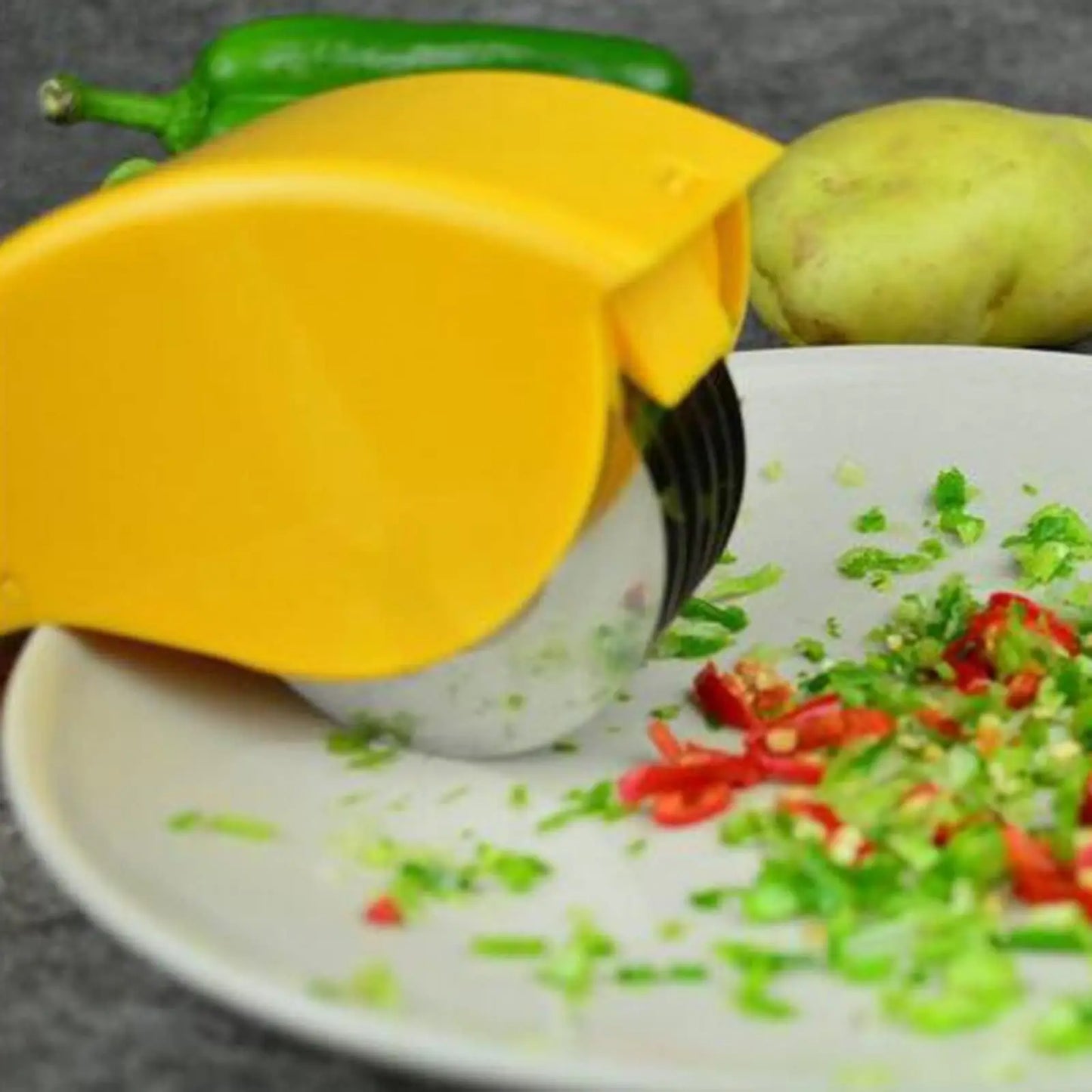 Parsley Chopper Roller Manual Scallion Cutter with 6 Stainless Steel Blade Detachable Herb Roller Mincer Vegetable Chopper Tools
