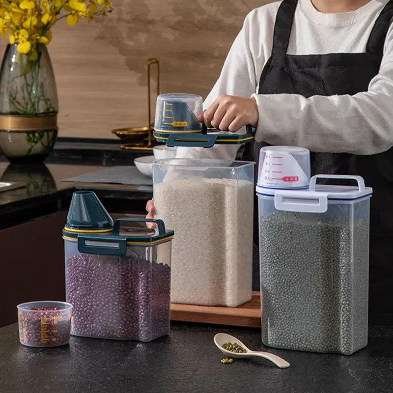 Dog Cat Food Pail Plastic Storage Tank with Measuring Cup Container